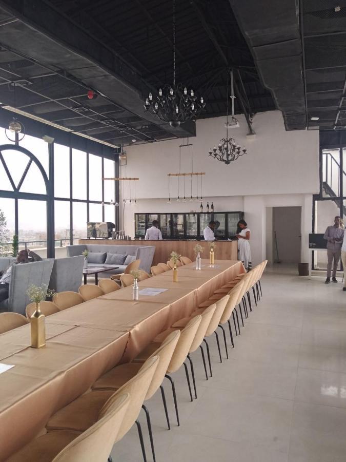Elmos Hotel Addis Abeba Zewnętrze zdjęcie
