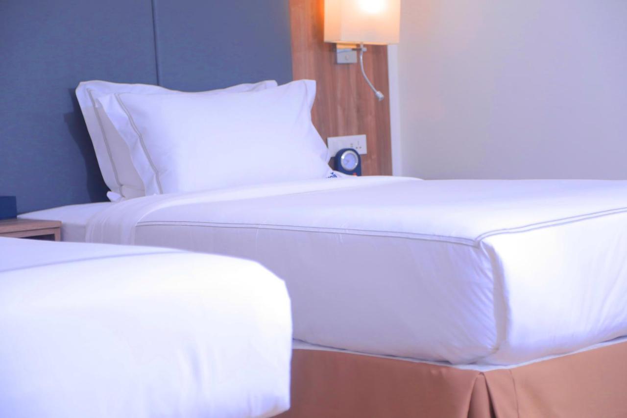 Elmos Hotel Addis Abeba Zewnętrze zdjęcie