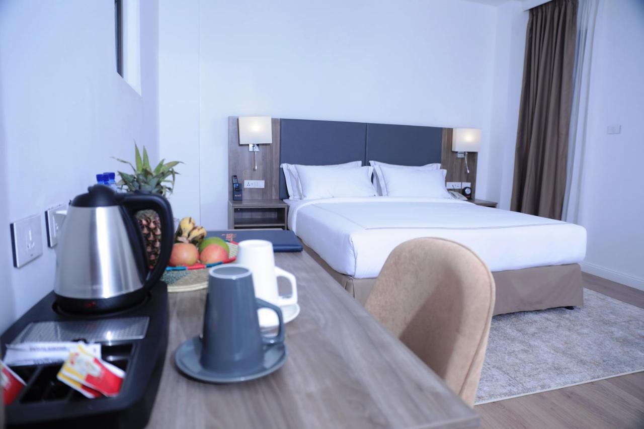 Elmos Hotel Addis Abeba Zewnętrze zdjęcie